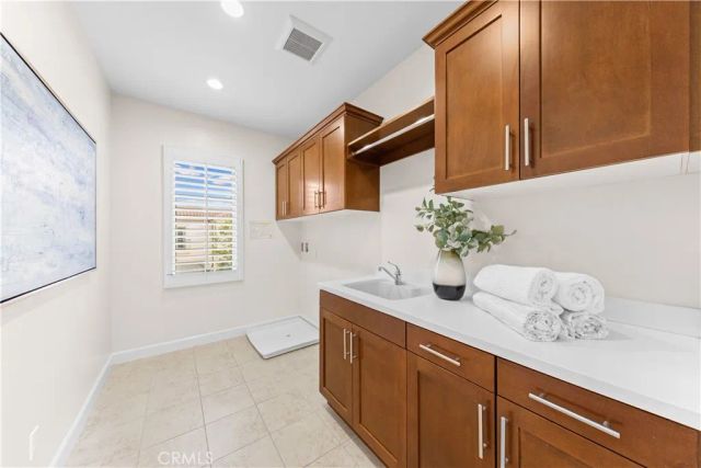 79 Honeyflower, Irvine, CA 92620