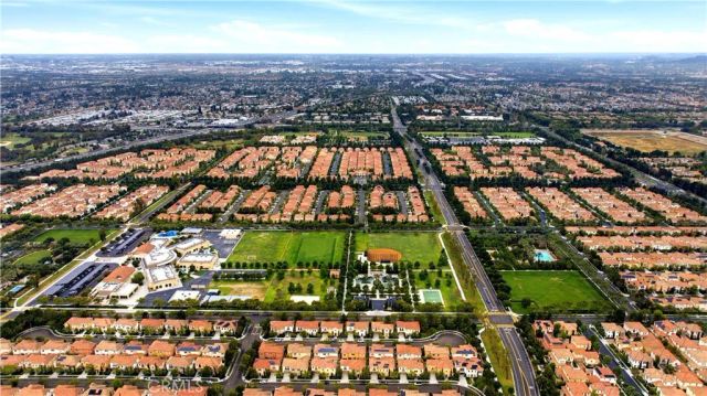 79 Honeyflower, Irvine, CA 92620