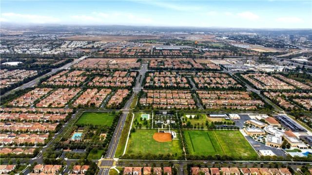 79 Honeyflower, Irvine, CA 92620