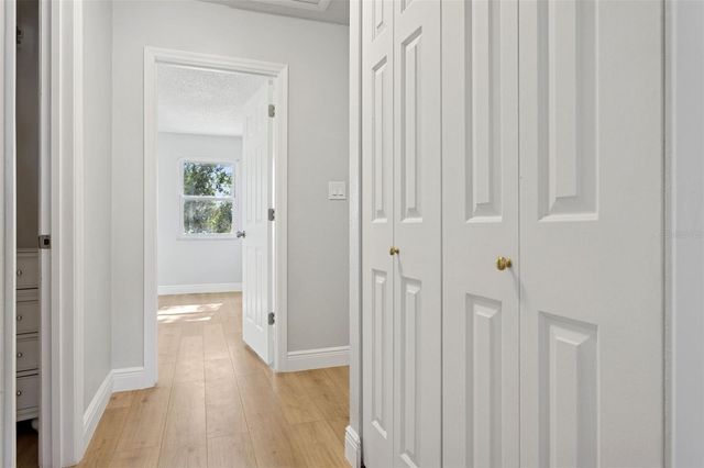 5110 TENNIS COURT CIRCLE 86, Tampa, FL 33617