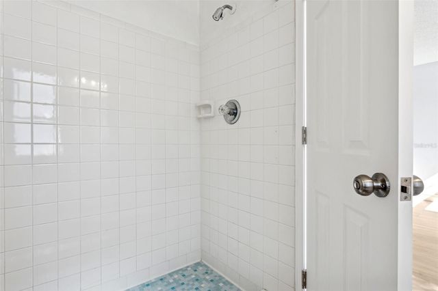 5110 TENNIS COURT CIRCLE 86, Tampa, FL 33617