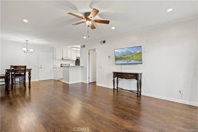 23515 Lyons Ave 179, Valencia, CA 91355