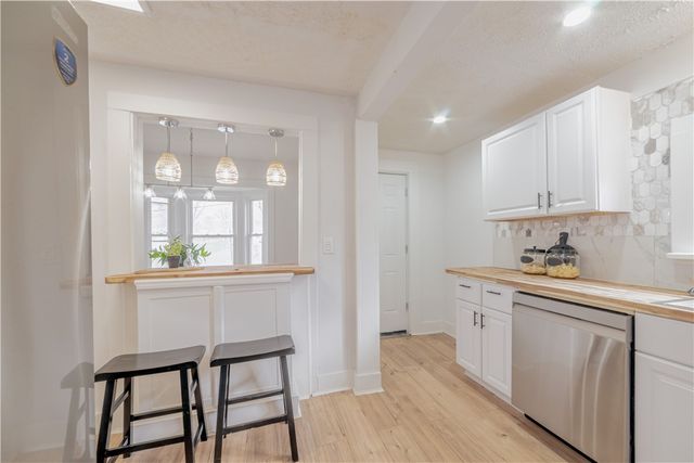 297 Knickerbocker Avenue, Rochester, NY 14615