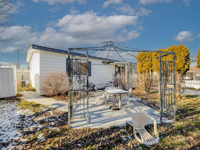 3500 Summers Lane UNIT 5, Klamath Falls, OR 97603