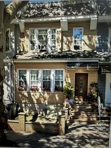 7236 67th Place 2, Glendale, NY 11385