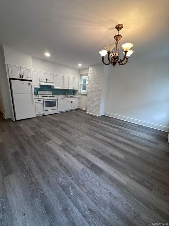 7236 67th Place 2, Glendale, NY 11385