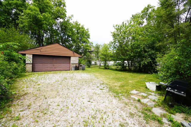 208 N Graylynn Drive, Mount Prospect, IL 60056