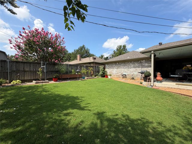 1330 36th Street NE, Paris, TX 75462