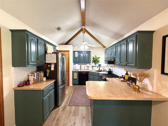 1330 36th Street NE, Paris, TX 75462