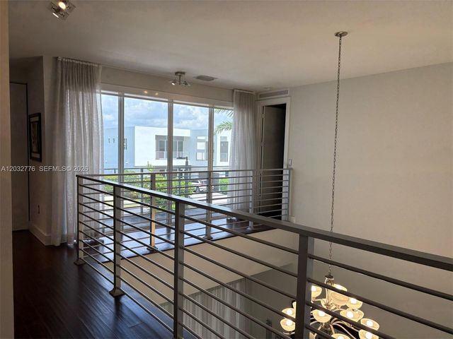 7433 NW 99th Avenue, Doral, FL 33178