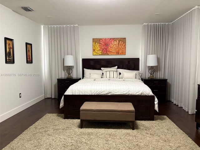 7433 NW 99th Avenue, Doral, FL 33178