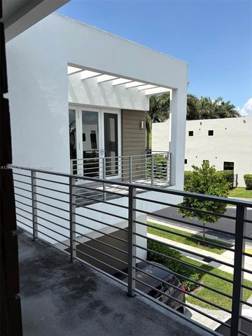 7433 NW 99th Avenue, Doral, FL 33178