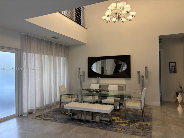 7433 NW 99th Avenue, Doral, FL 33178