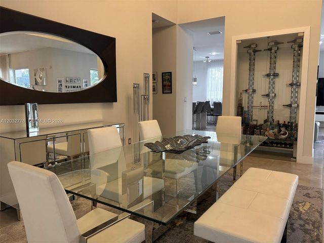 7433 NW 99th Avenue, Doral, FL 33178