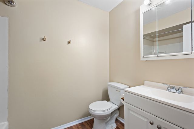 5775 Madrid Court B, Hanover Park, IL 60133