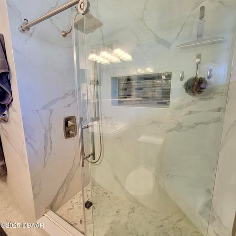 8 Richmond Drive, New Smyrna Beach, FL 32169