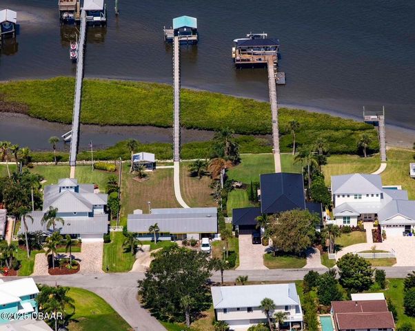 8 Richmond Drive, New Smyrna Beach, FL 32169