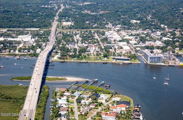 8 Richmond Drive, New Smyrna Beach, FL 32169