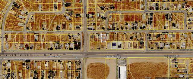7518 Xavier Avenue, California City, CA 93505