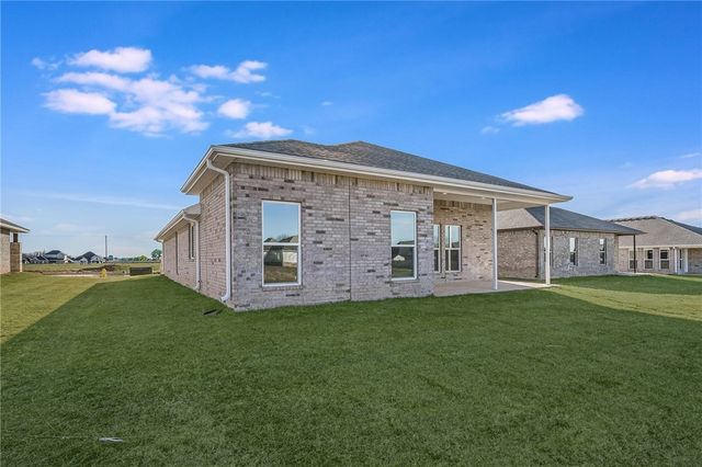 1916 Porter Street, Pea Ridge, AR 72751