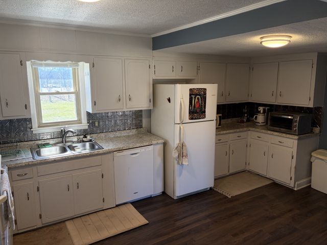 2655 Old Nashville Hwy, Mcminnville, TN 37110