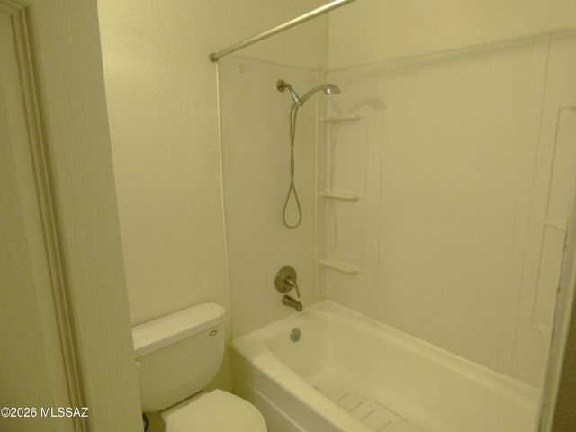 6565 E Calle La Paz B, Tucson, AZ 85715