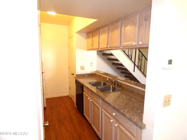 6565 E Calle La Paz B, Tucson, AZ 85715