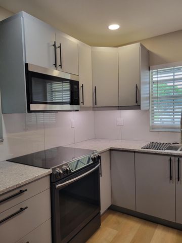 14339 Canalview Drive D, Delray Beach, FL 33484