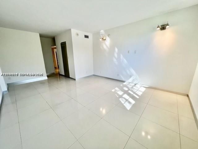 19370 Collins Ave 121, Sunny Isles Beach, FL 33160