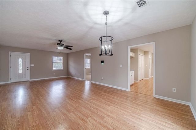 119 W Ash Street, Social Circle, GA 30025