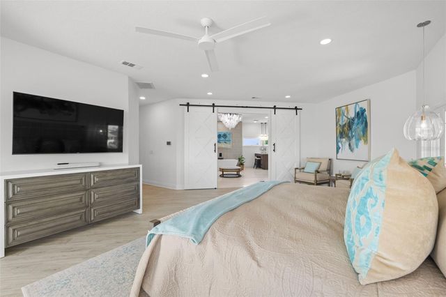 101 9TH STREET E, Tierra Verde, FL 33715