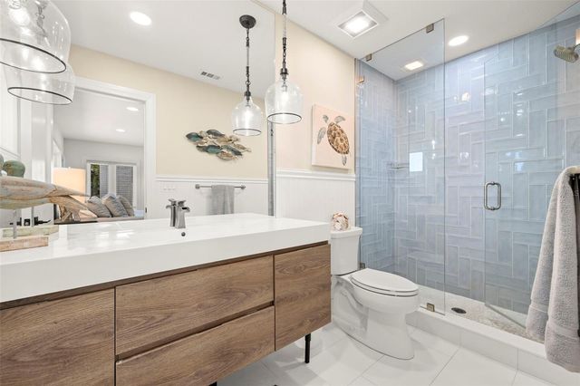 101 9TH STREET E, Tierra Verde, FL 33715