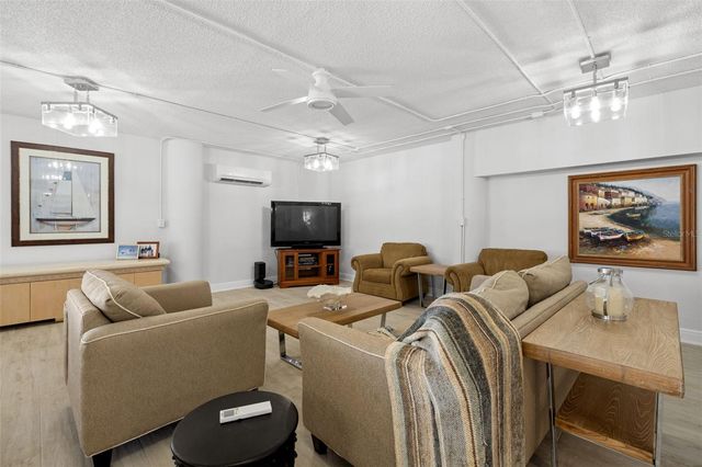 101 9TH STREET E, Tierra Verde, FL 33715