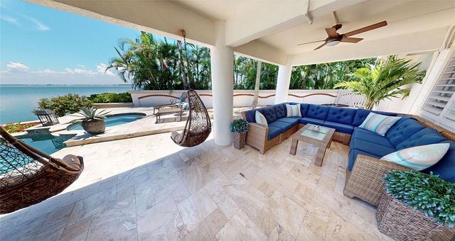 101 9TH STREET E, Tierra Verde, FL 33715