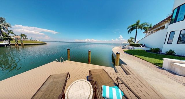 101 9TH STREET E, Tierra Verde, FL 33715