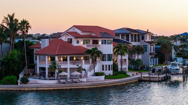 101 9TH STREET E, Tierra Verde, FL 33715