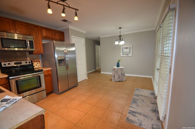 405 Westchester, Schertz, TX 78154
