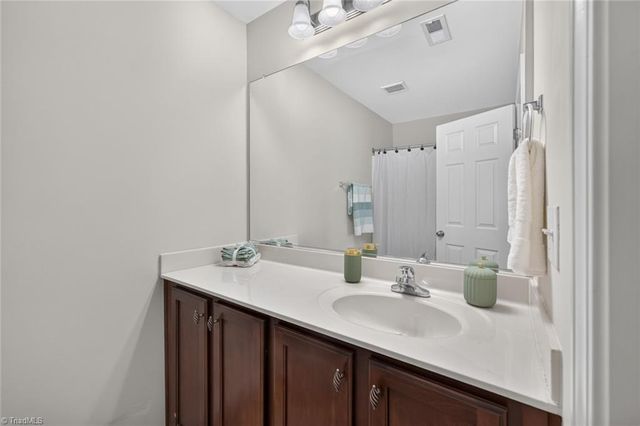 2279 Hartfield Circle, Winston-salem, NC 27103