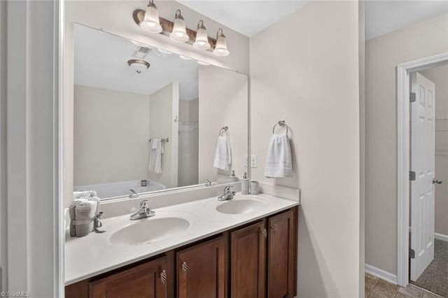 2279 Hartfield Circle, Winston-salem, NC 27103