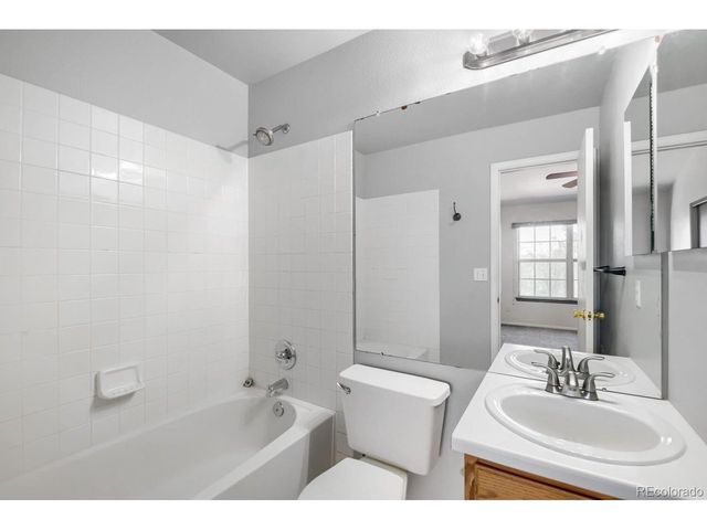 12008 E Hoye Dr, Aurora, CO 80012