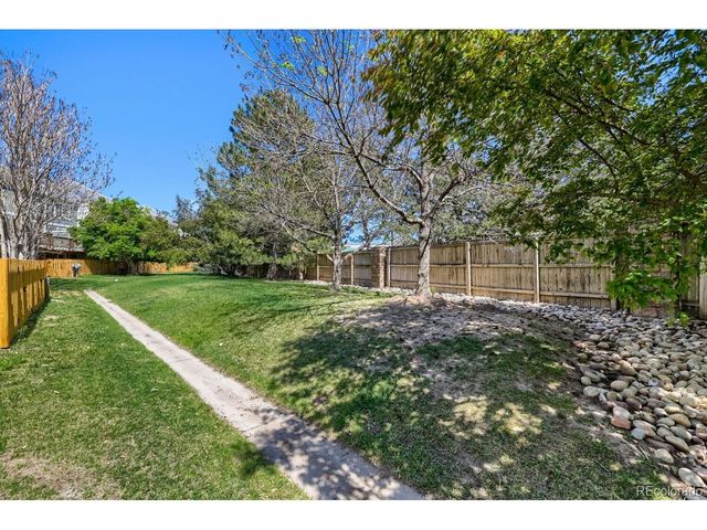 12008 E Hoye Dr, Aurora, CO 80012