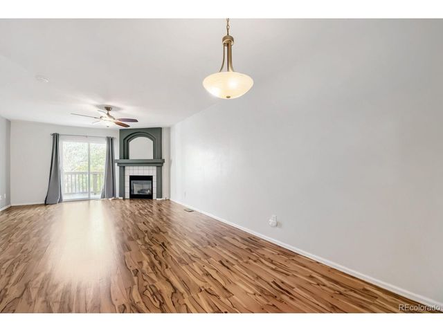 12008 E Hoye Dr, Aurora, CO 80012