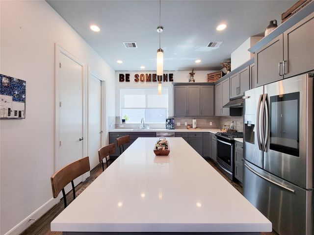 1705 Eado Point Lane, Houston, TX 77003