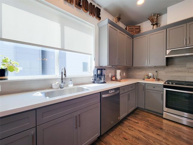 1705 Eado Point Lane, Houston, TX 77003