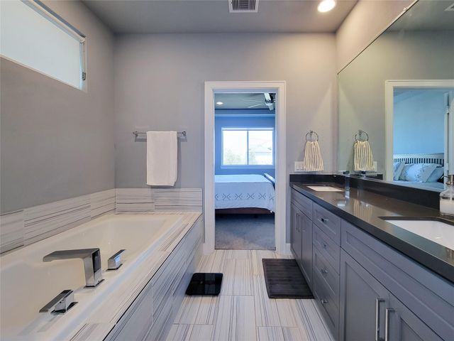 1705 Eado Point Lane, Houston, TX 77003