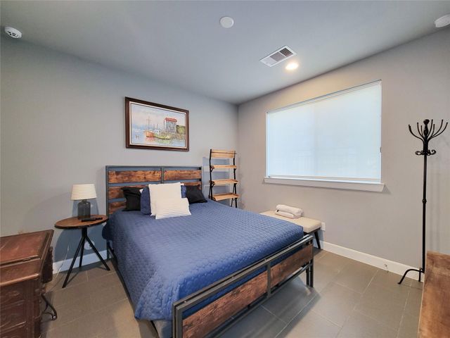 1705 Eado Point Lane, Houston, TX 77003