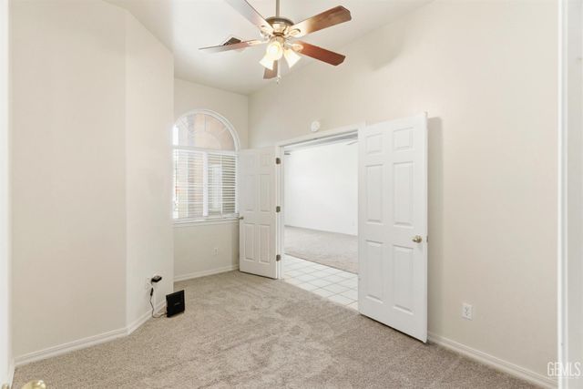 2415 Macau Street, Bakersfield, CA 93313