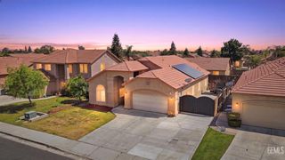 2415 Macau Street, Bakersfield, CA 93313