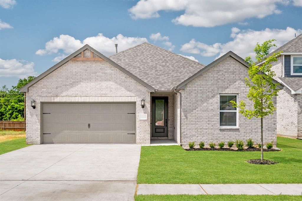 Image 1 of property listing at 3116 Adelyn Terrace, Yukon, OK 73099