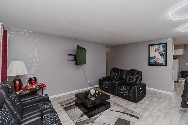 1709 S Main St., Wichita, KS 67213